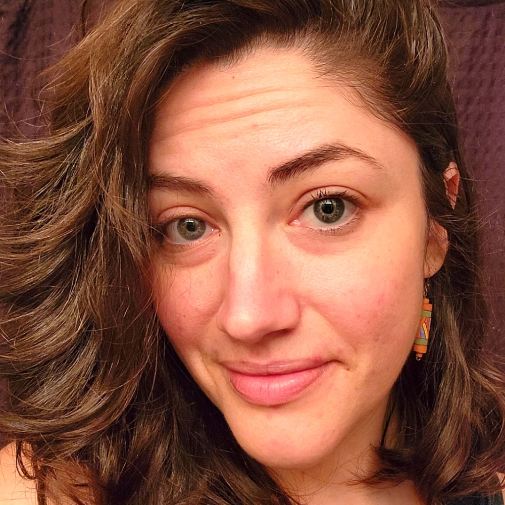 Meet your Posher, Caroline